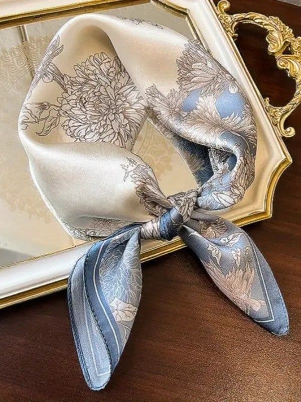 Хустка квадратна квіти великі (блакитний+беж) — 5