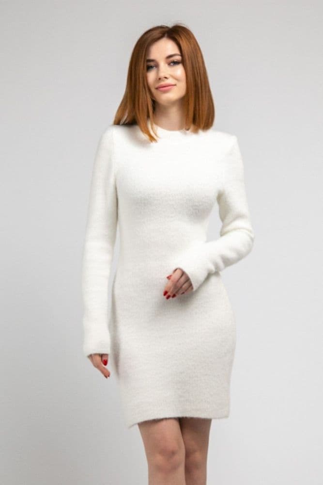 Платье мини силуэтное трикотажное ONE SIZE (молочный) — 1