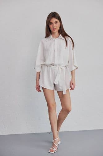Комбинезон с поясом (молочный)