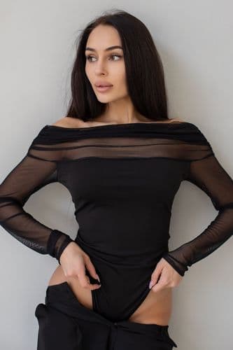 Боди с открытыми плечами из сетки (черный)