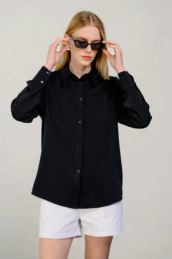 Блуза с широким манжетом (черный)